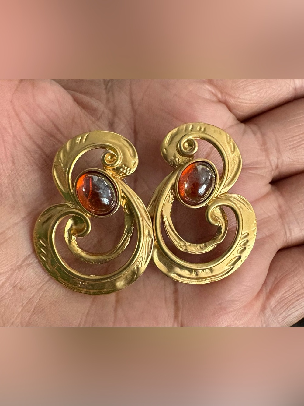 Vintage Avon Gold Tone Amber Cabachon Swirl Earrings